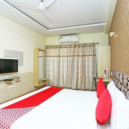 Oyo 16472 Hotel Shree Balram International Raipur  Exterior photo